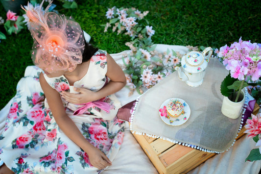 A Midsummer Picnic: How to Host the Dreamiest Outdoor Gathering